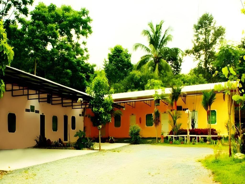 Kanta Hill Resort Nakhon Si Thammarat Eksteriør bilde